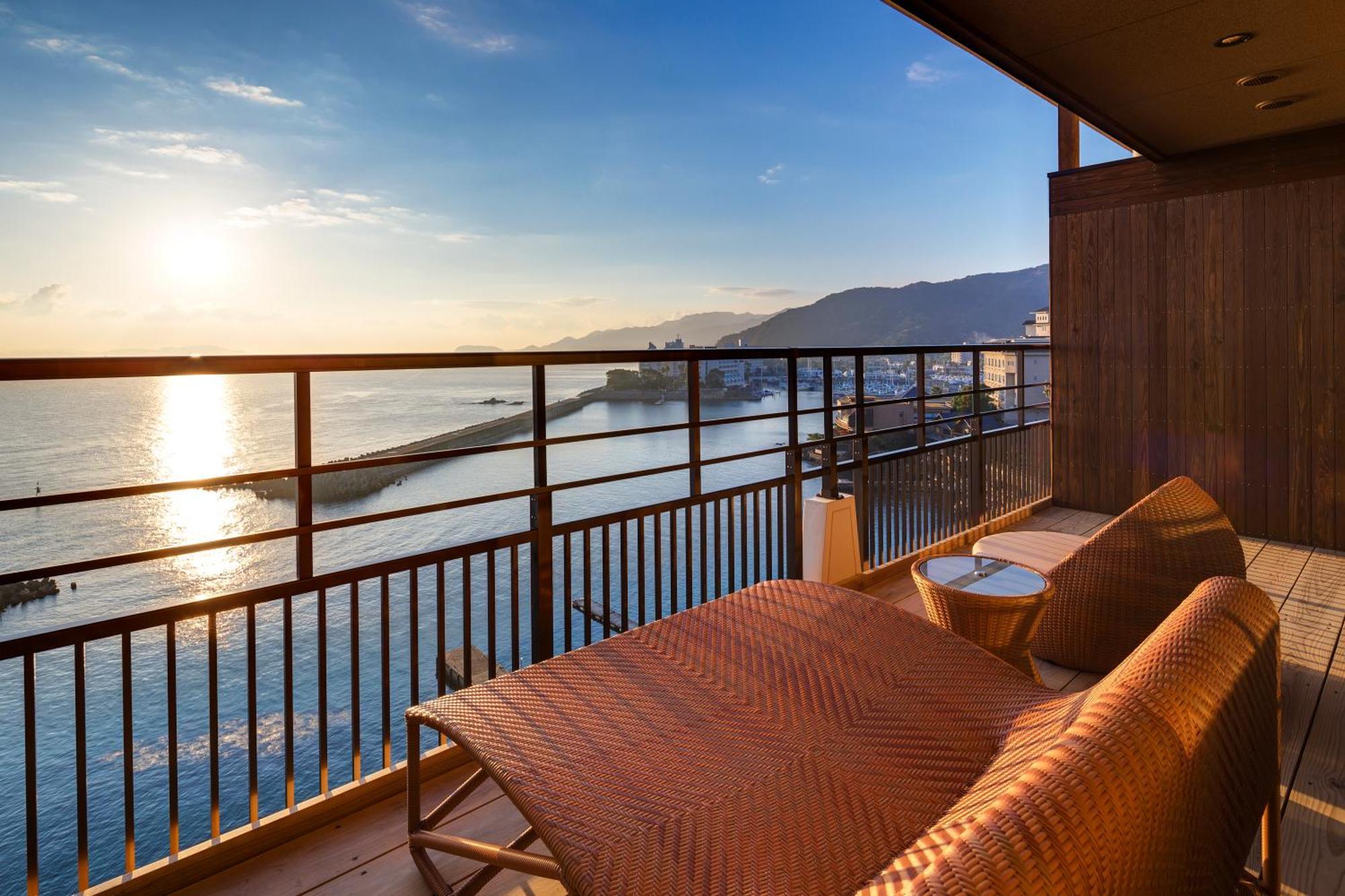 Hotel New Awaji Sumoto Zewnętrze zdjęcie