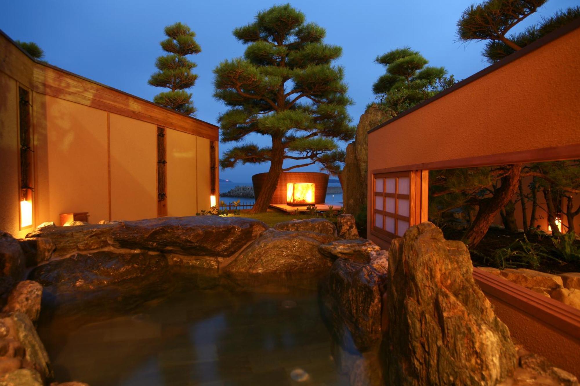 Hotel New Awaji Sumoto Zewnętrze zdjęcie