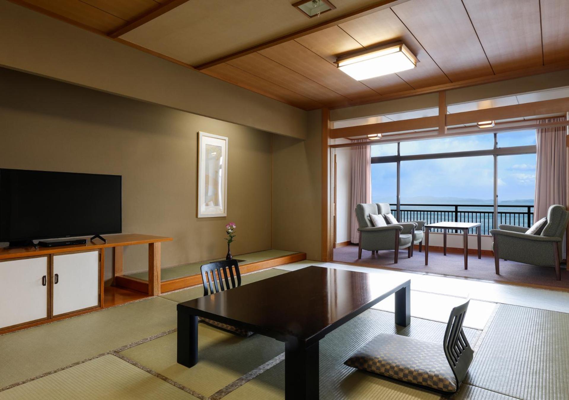 Hotel New Awaji Sumoto Zewnętrze zdjęcie